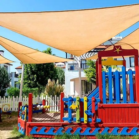 Royal Villas A 12 *